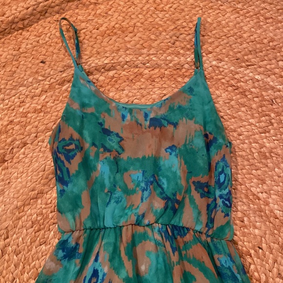 Lush Hi-Lo Dress: Minty/Emerald Green with Navy and Taupe Pattern - Picture 2 of 6